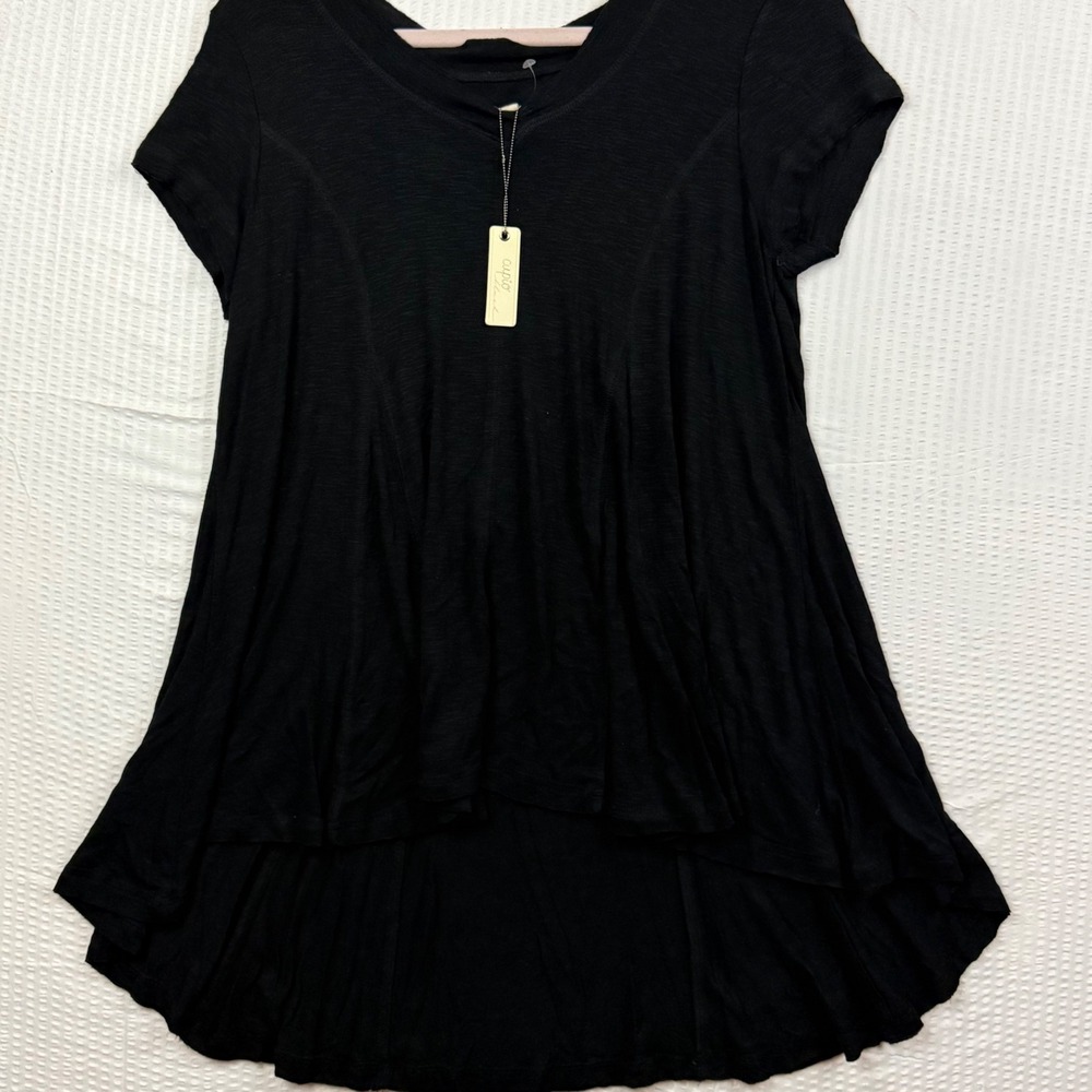 Cupio Blush Black High Low Swing Top Short Sleeve Slub Knit Size L
